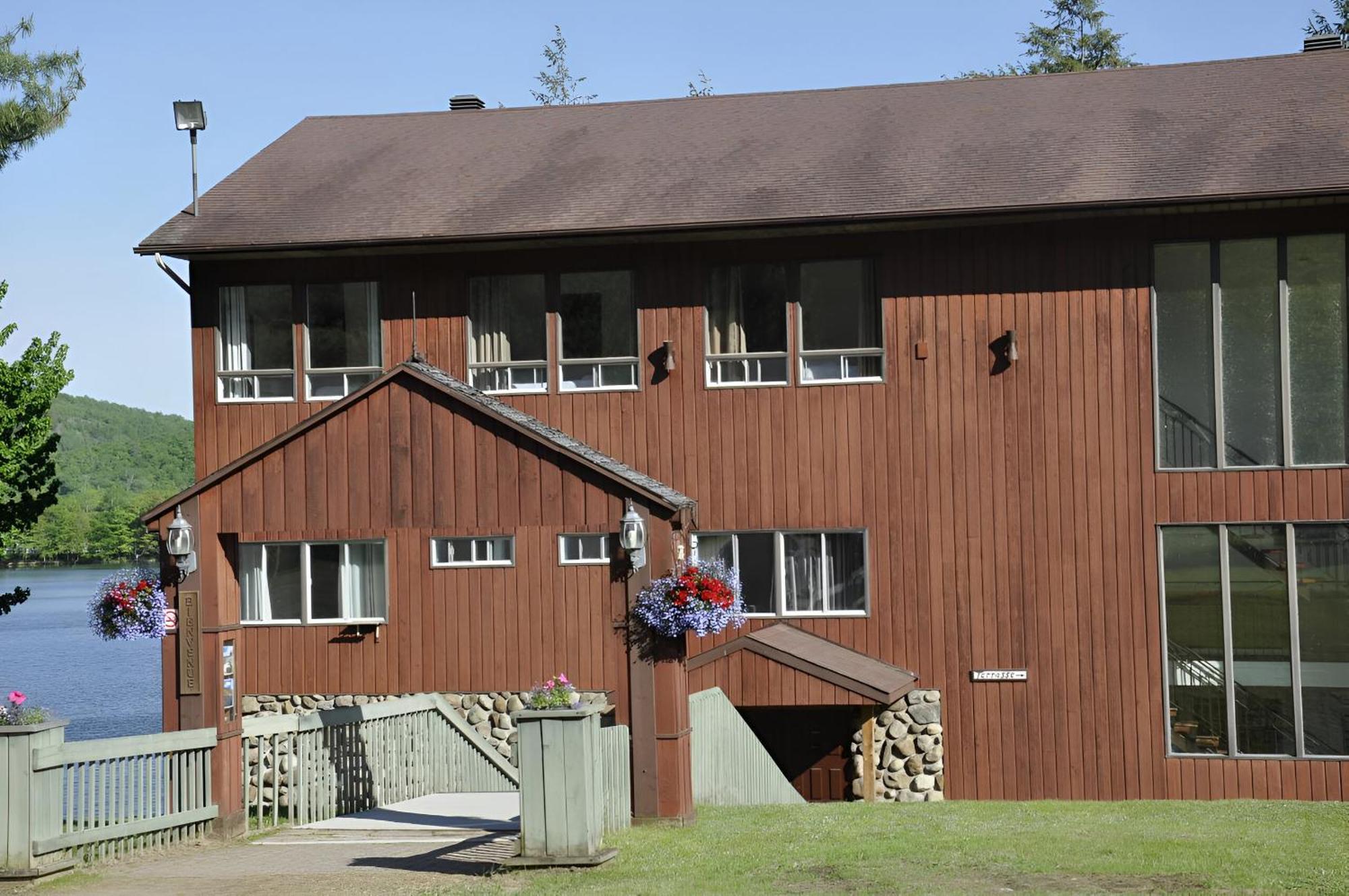 Auberge Morritt Mont-Tremblant Exterior photo